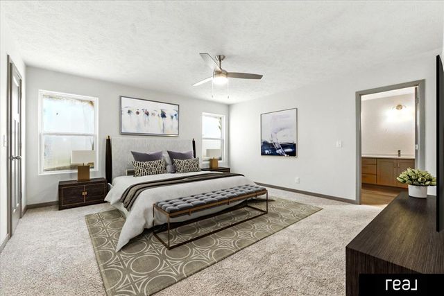 10651 S 102 Avenue, Papillion, NE 68046