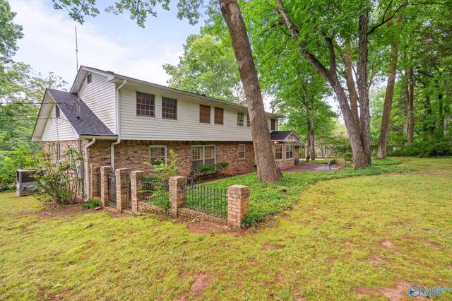 5830 Jones Valley Drive SE, Huntsville, AL 35802