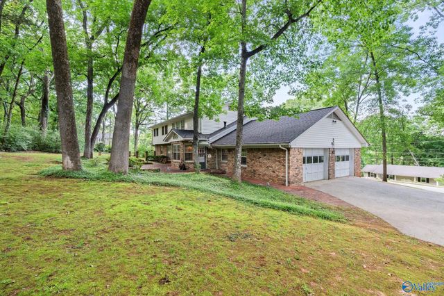 5830 Jones Valley Drive SE, Huntsville, AL 35802