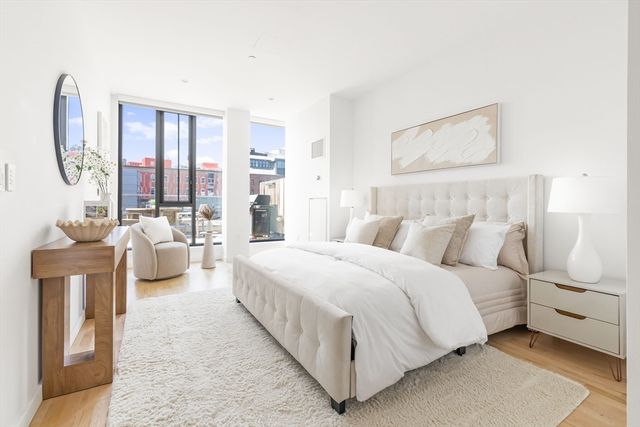 346 Congress St 703, Boston, MA 02210