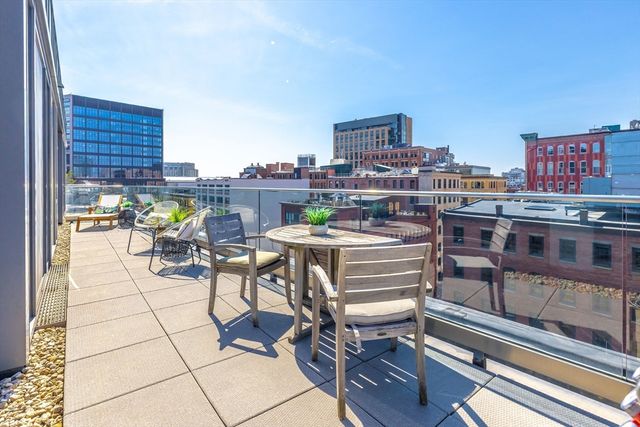 346 Congress St 703, Boston, MA 02210