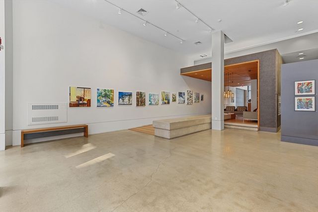 346 Congress St 703, Boston, MA 02210