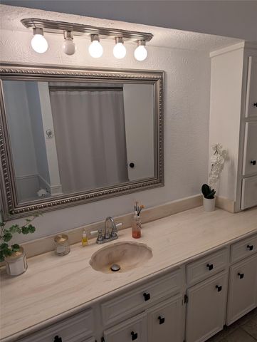 7810 12th Fairway Lane, Humble, TX 77346