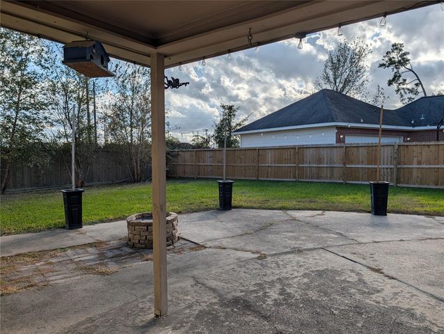 7810 12th Fairway Lane, Humble, TX 77346