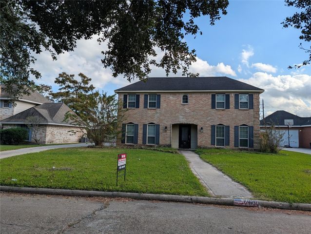 7810 12th Fairway Lane, Humble, TX 77346