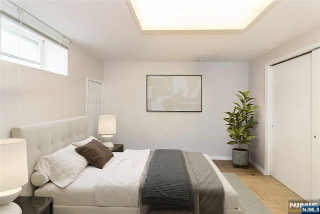 5 Williams Crest, Park Ridge, NJ 07656