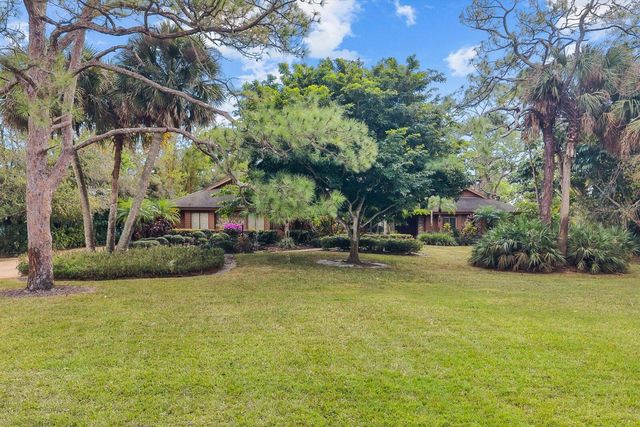 1995 SW Saint Andrews Drive, Palm City, FL 34990