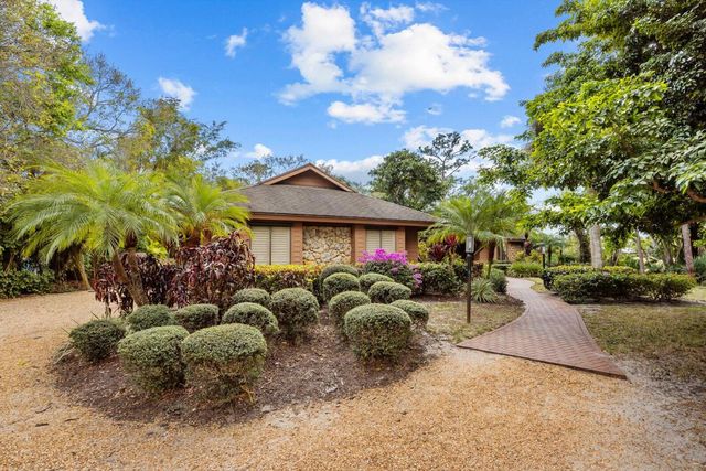 1995 SW Saint Andrews Drive, Palm City, FL 34990