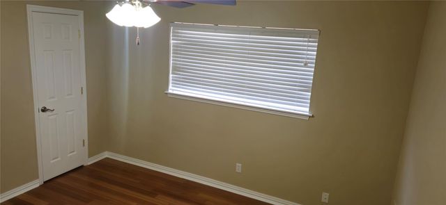 15710 Thunderbay Drive, Houston, TX 77062