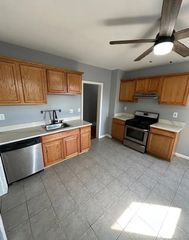 1018 Hancock Avenue 3rd, Bridgeport, CT 06605