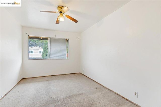 4704 Scotia Ave, Oakland, CA 94605