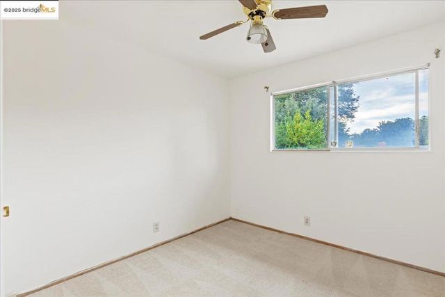 4704 Scotia Ave, Oakland, CA 94605