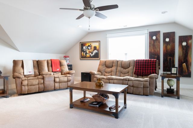 3303 Hampton Turner Dr, Murfreesboro, TN 37128