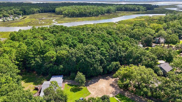 0 Sioux Bayou Dr., Gautier, MS 39553