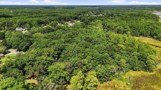 0 Sioux Bayou Dr., Gautier, MS 39553