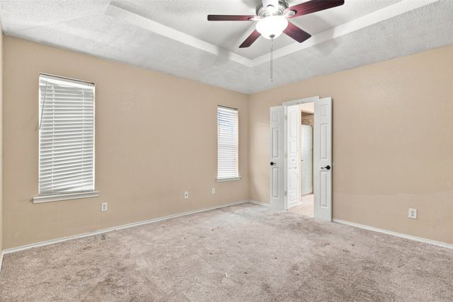 135 Meadow Ridge Drive, Cedar Hill, TX 75104