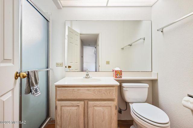 5590 N Waterfield Drive, Tucson, AZ 85750