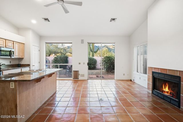 5590 N Waterfield Drive, Tucson, AZ 85750