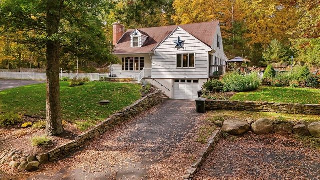 569 Hill Farm Road, Coventry, RI 02816