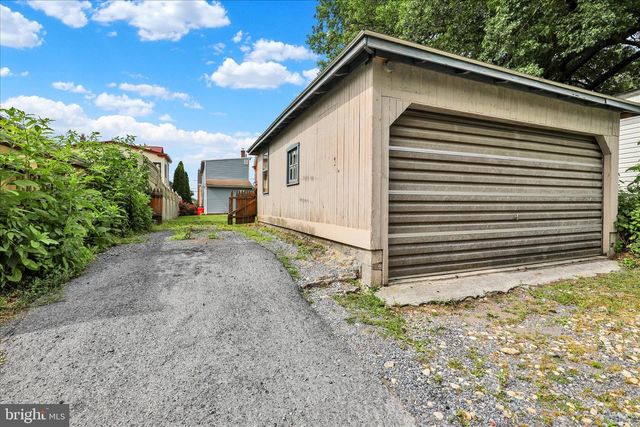 132 S CHURCH ST, Mohnton, PA 19540