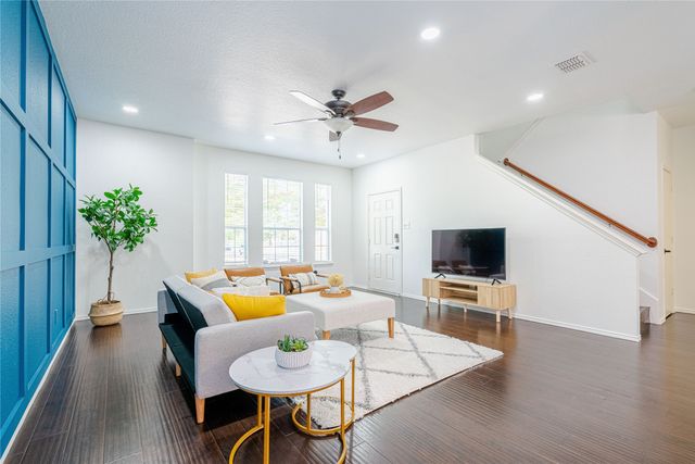 1005 Jamie Drive, Grand Prairie, TX 75052