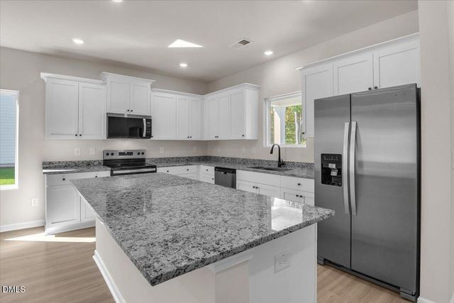 49 Neuse Hollow Court, Clayton, NC 27527