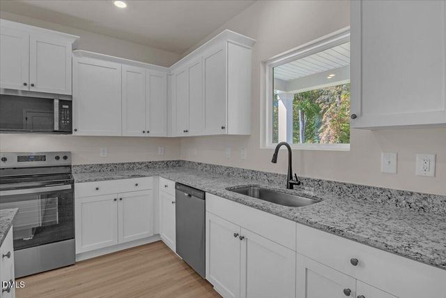 49 Neuse Hollow Court, Clayton, NC 27527
