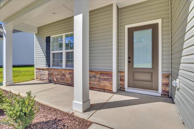 49 Neuse Hollow Court, Clayton, NC 27527