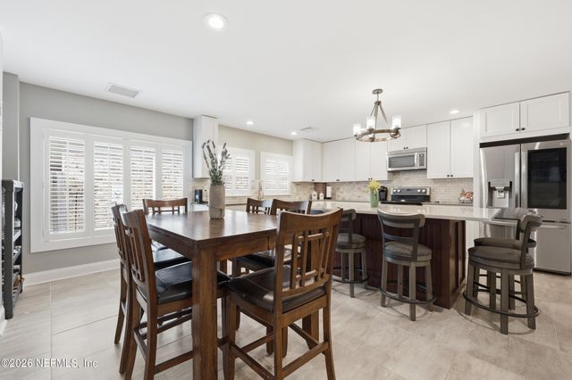 8242 SHADE TREE Court, Jacksonville, FL 32256