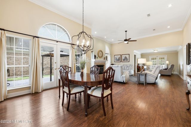 8242 SHADE TREE Court, Jacksonville, FL 32256