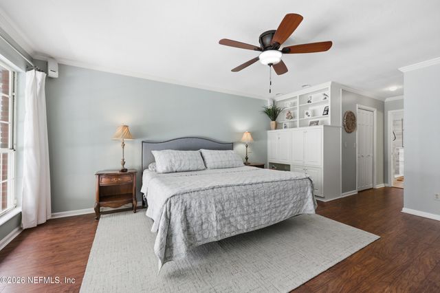 8242 SHADE TREE Court, Jacksonville, FL 32256