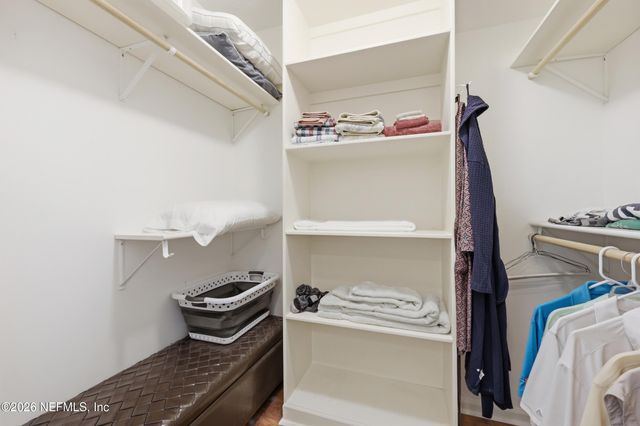 8242 SHADE TREE Court, Jacksonville, FL 32256