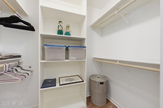 8242 SHADE TREE Court, Jacksonville, FL 32256