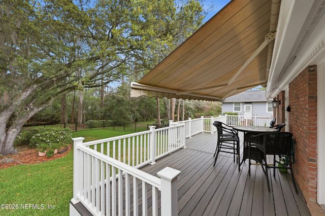 8242 SHADE TREE Court, Jacksonville, FL 32256