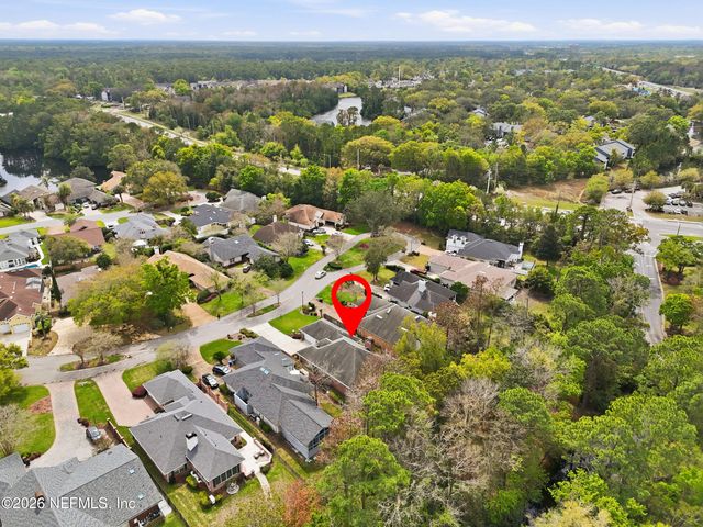 8242 SHADE TREE Court, Jacksonville, FL 32256