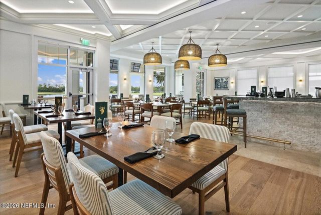 8242 SHADE TREE Court, Jacksonville, FL 32256