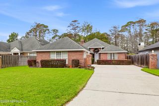 8242 SHADE TREE Court, Jacksonville, FL 32256