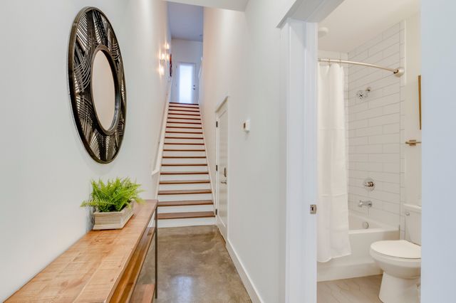 2001 Convent Pl Apt 10, Nashville, TN 37212