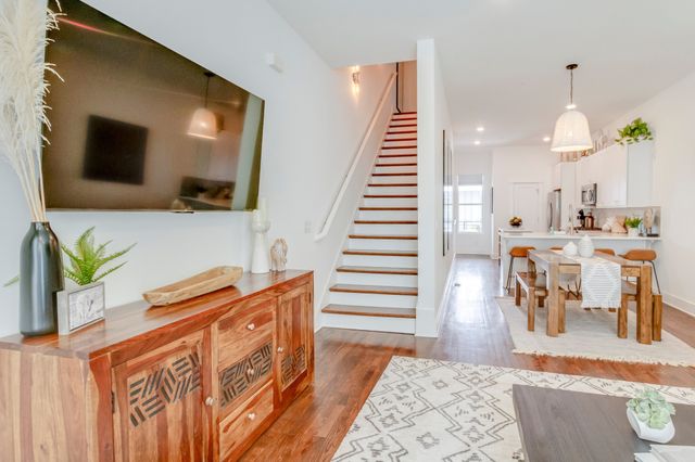 2001 Convent Pl Apt 10, Nashville, TN 37212