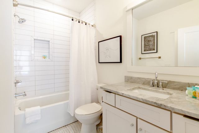 2001 Convent Pl Apt 10, Nashville, TN 37212