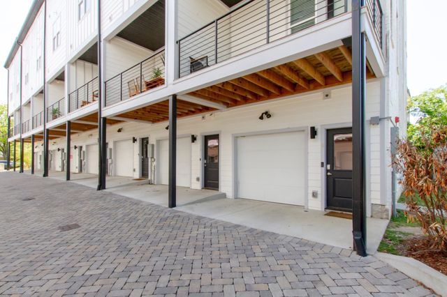 2001 Convent Pl Apt 10, Nashville, TN 37212