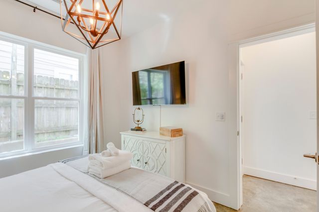 2001 Convent Pl Apt 10, Nashville, TN 37212