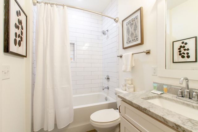 2001 Convent Pl Apt 10, Nashville, TN 37212