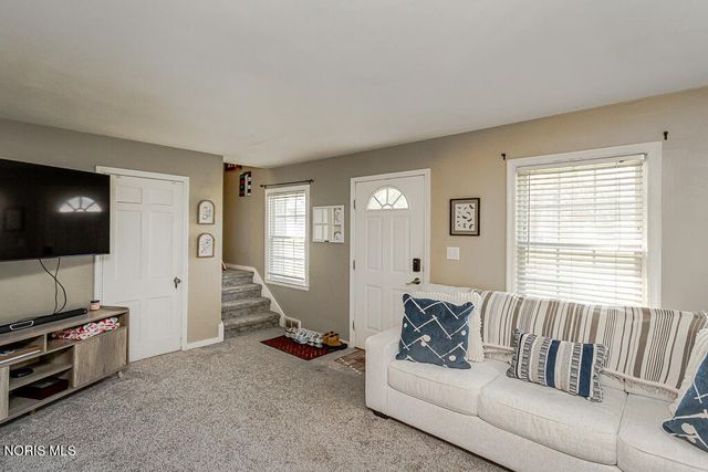 2340 Beaufort Avenue, Toledo, OH 43613