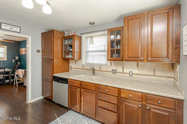 2340 Beaufort Avenue, Toledo, OH 43613
