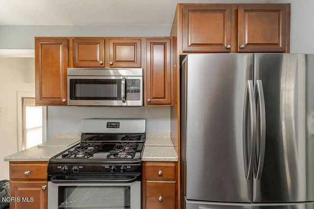 2340 Beaufort Avenue, Toledo, OH 43613