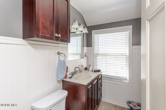 2340 Beaufort Avenue, Toledo, OH 43613