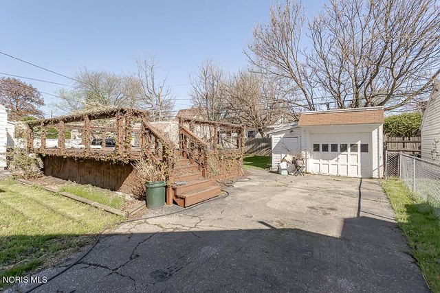 2340 Beaufort Avenue, Toledo, OH 43613