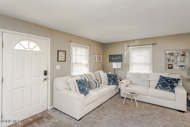 2340 Beaufort Avenue, Toledo, OH 43613