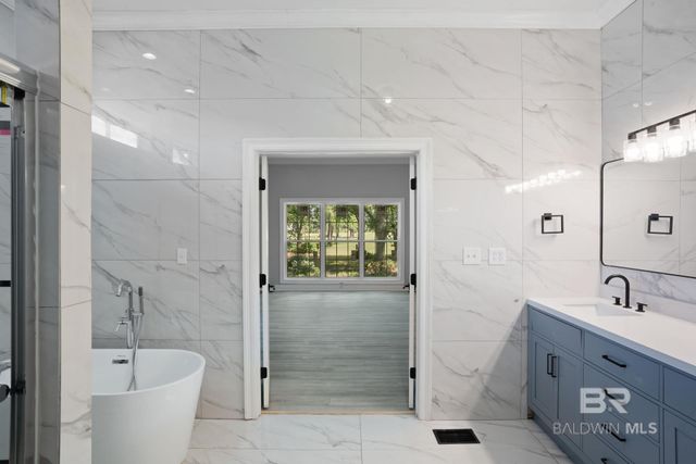 621 Wedgewood Drive, Gulf Shores, AL 36542